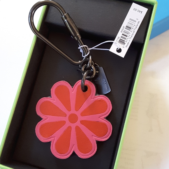 Coach Leather Flower Key Fob Bag Charm Dk Pink NWT - Picture 2 of 10